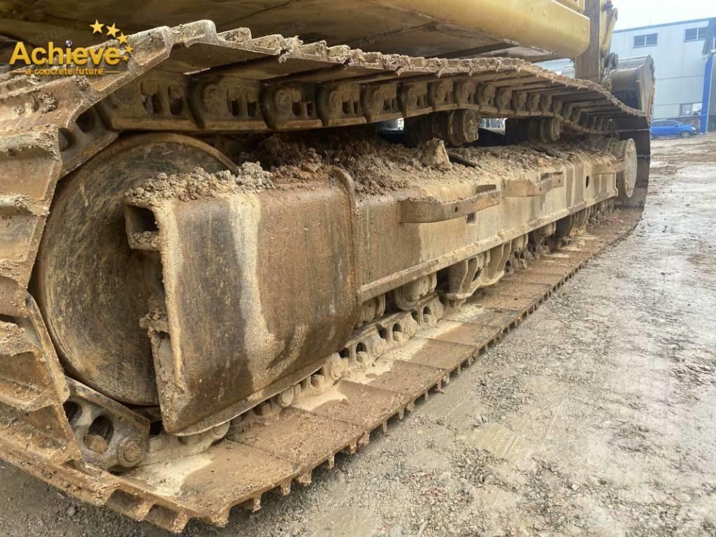 CAT 320 Bandgrävare