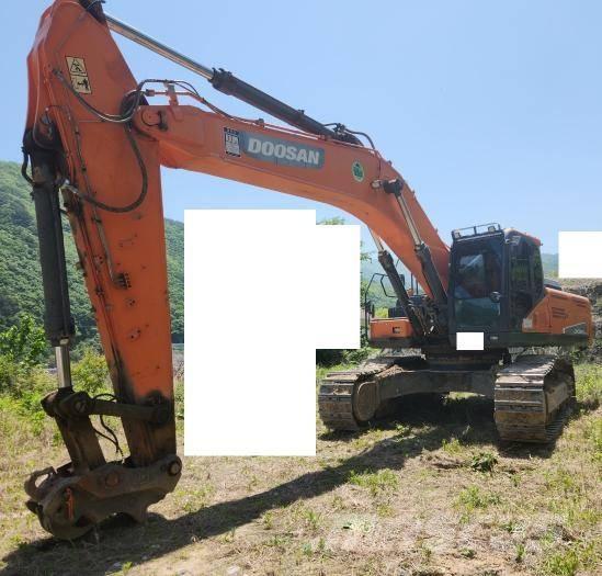 Doosan DX 380 LC-5 Bandgrävare