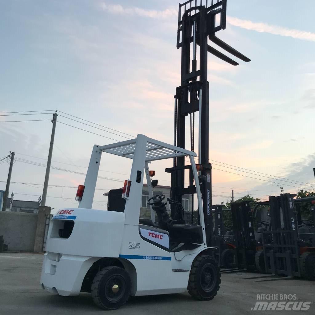 TCM 25 Dieselmotviktstruckar