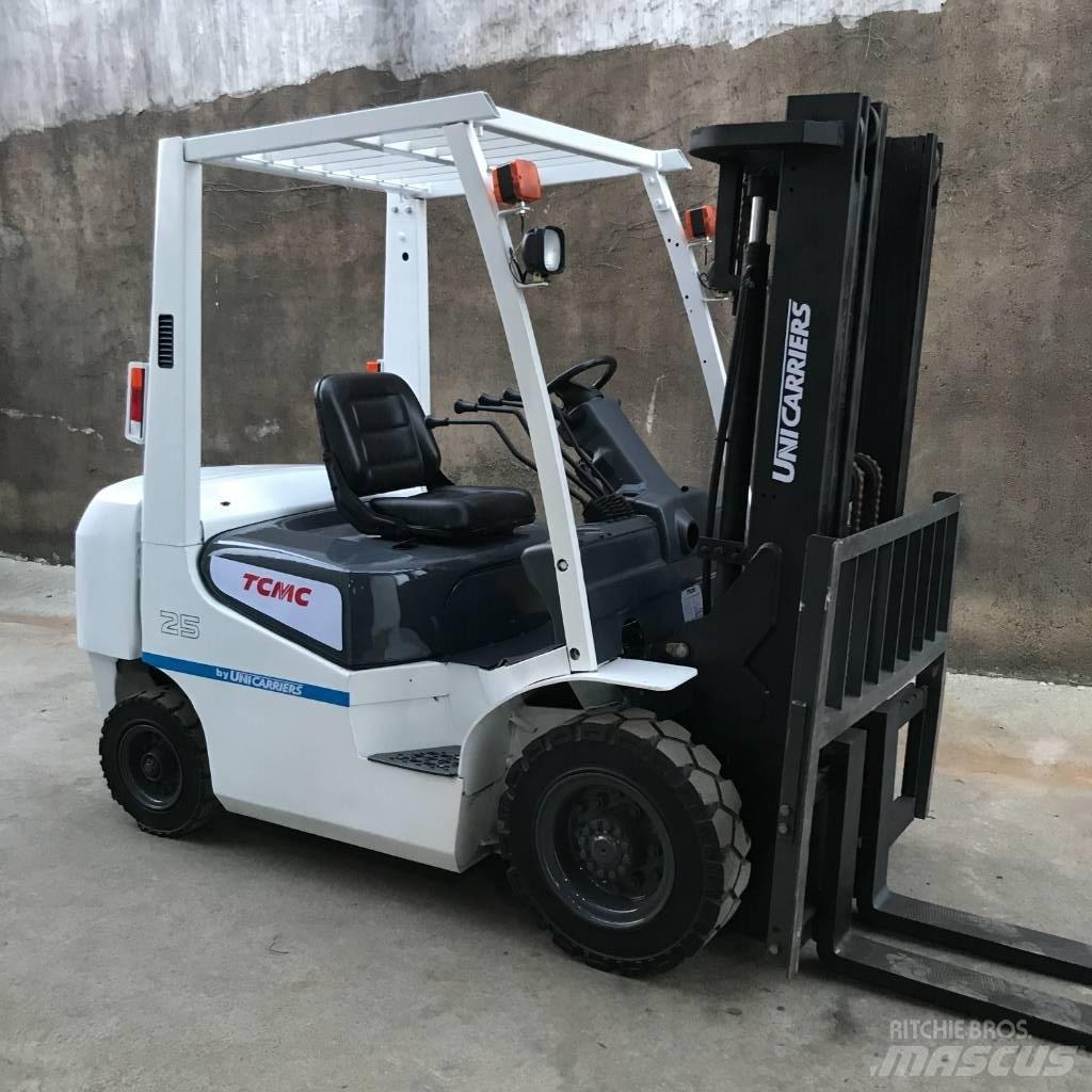 TCM 25 Dieselmotviktstruckar