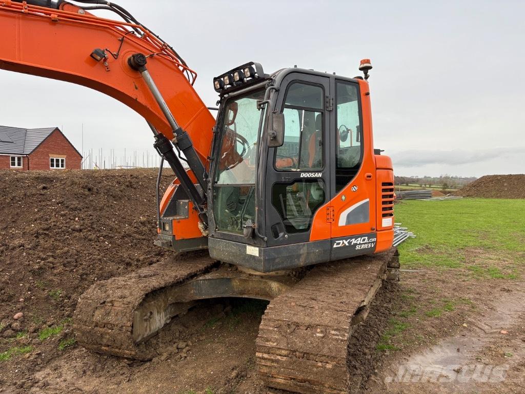 Doosan DX 140 LCR-5 Bandgrävare