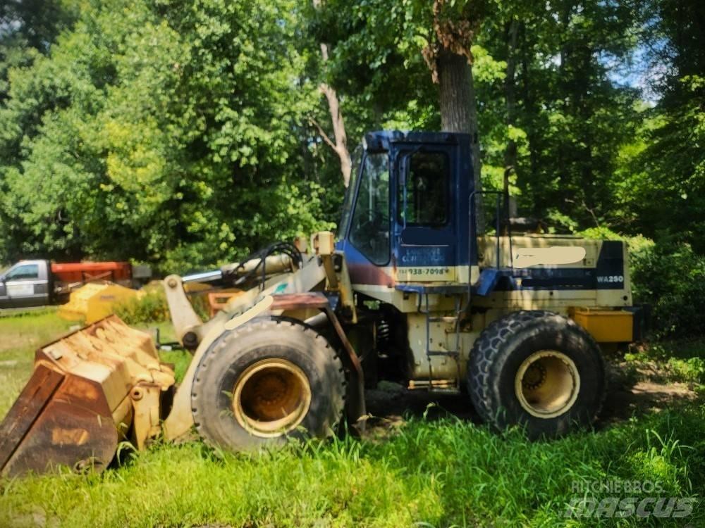 Komatsu WA 250 Hjullastare