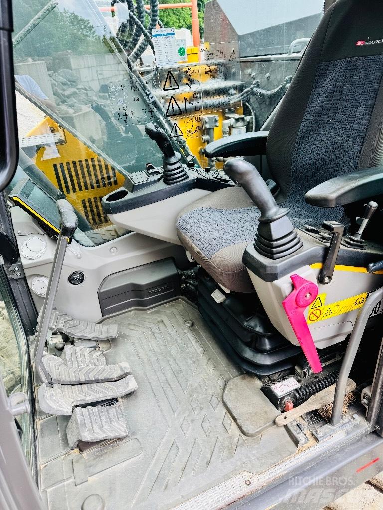 Volvo ECR 145 E Bandgrävare