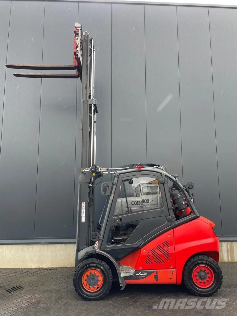 Linde H40T-02 Gasolmotviktstruckar