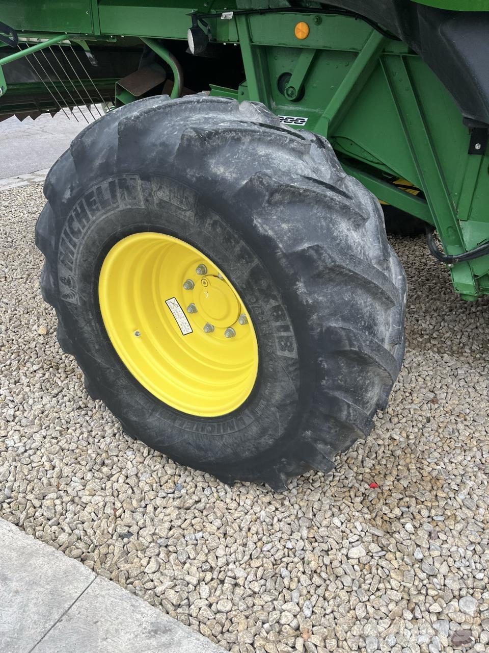 John Deere T670i Skördetröskor