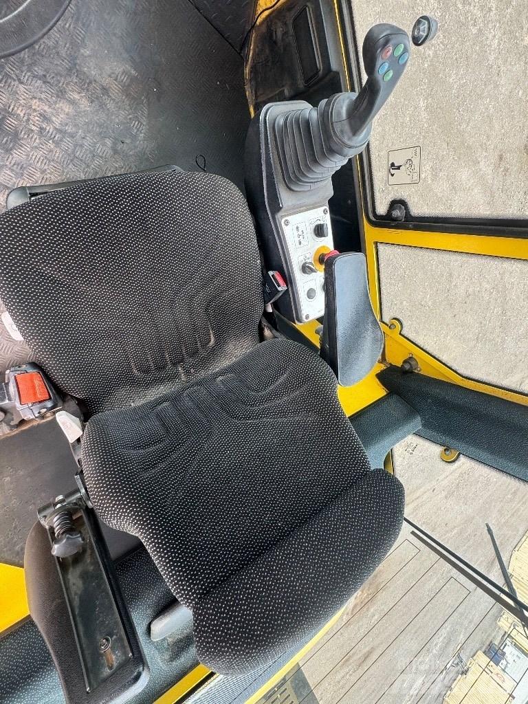 Bomag BW 216 D H-4 Envalsvältar