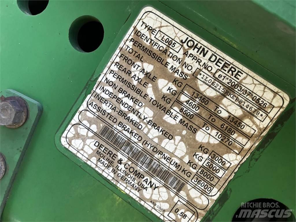 John Deere 6215R Traktorer