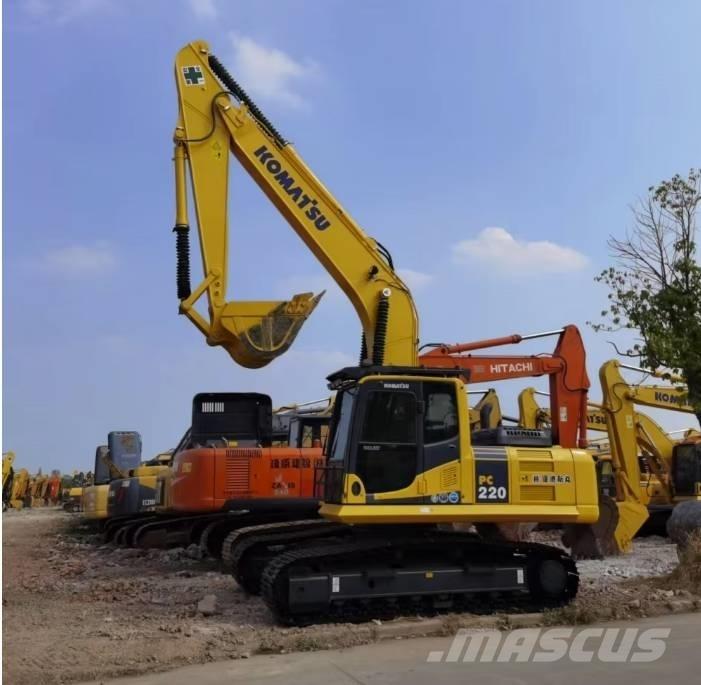 Komatsu PC220-8 Bandgrävare