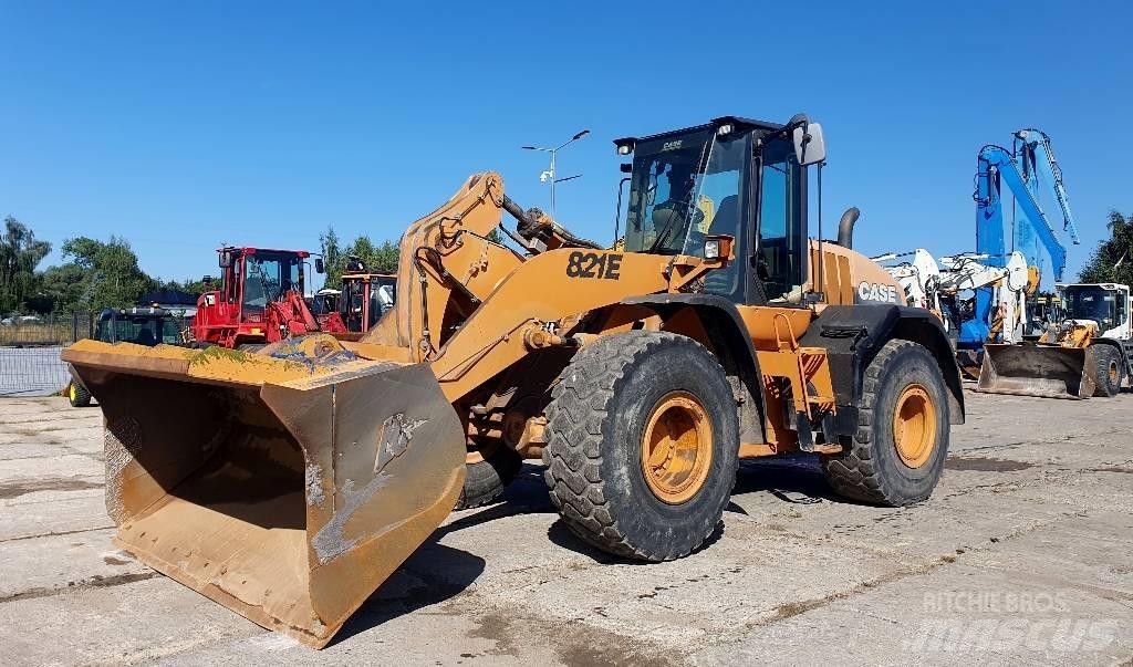 CASE 821 E Hjullastare