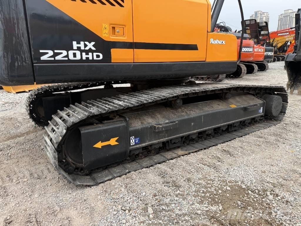 Hyundai HX220 Bandgrävare