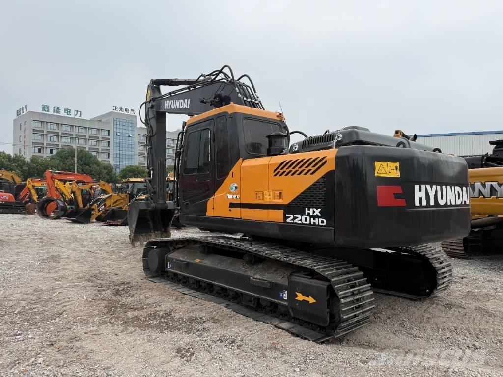 Hyundai HX220 Bandgrävare