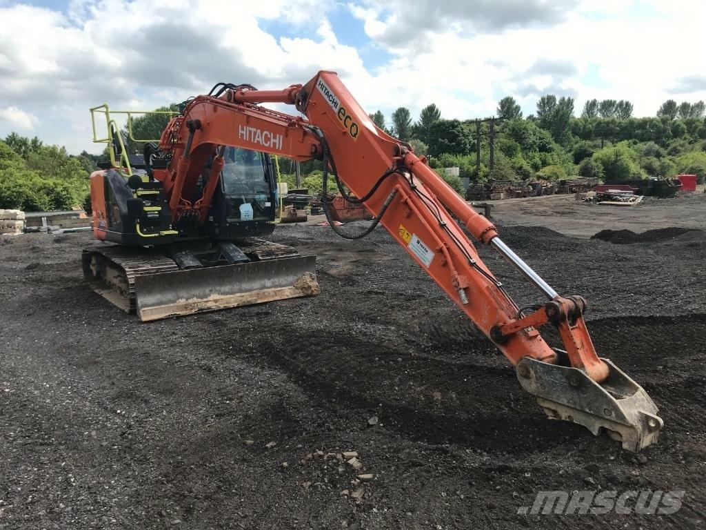 Hitachi ZX 135 US-6 Bandgrävare