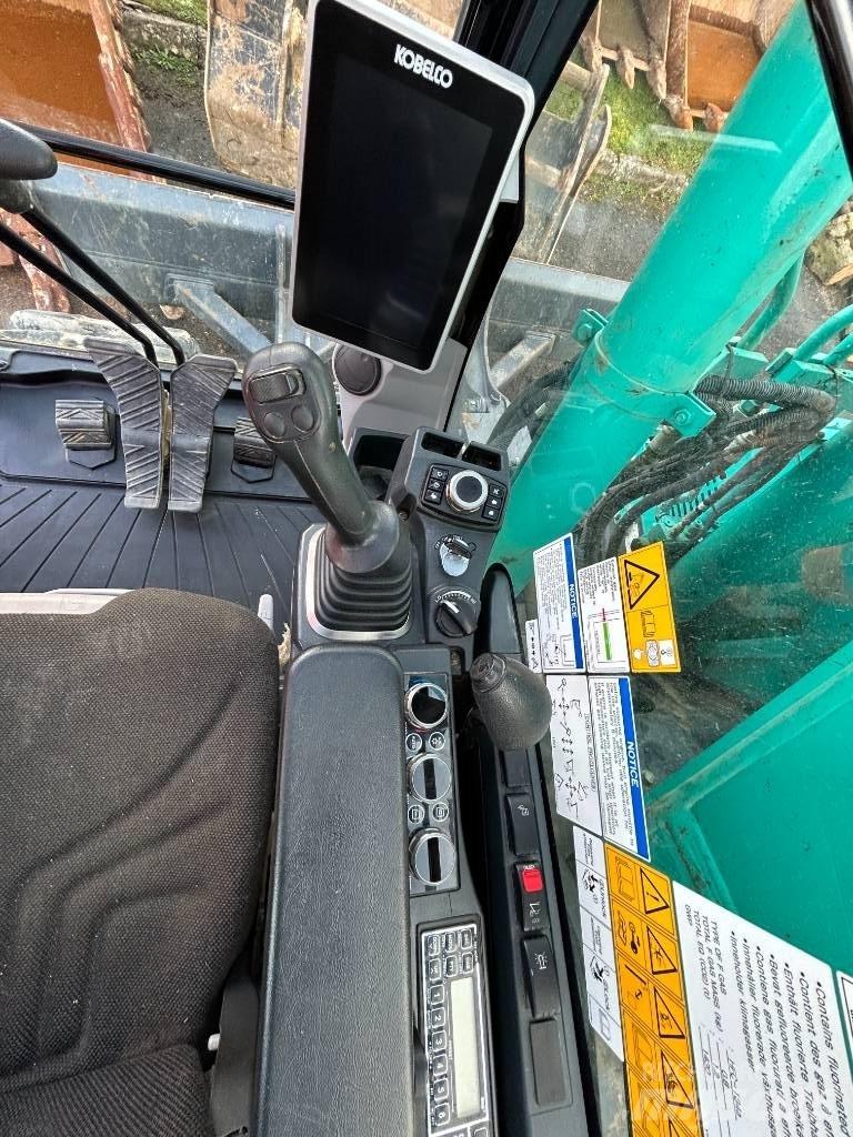Kobelco SK 140 SR LC Bandgrävare