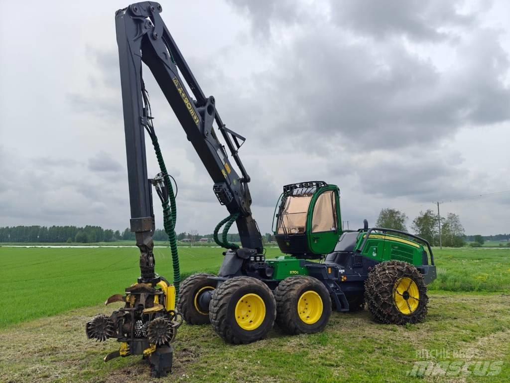 John Deere 1170 G Skördare