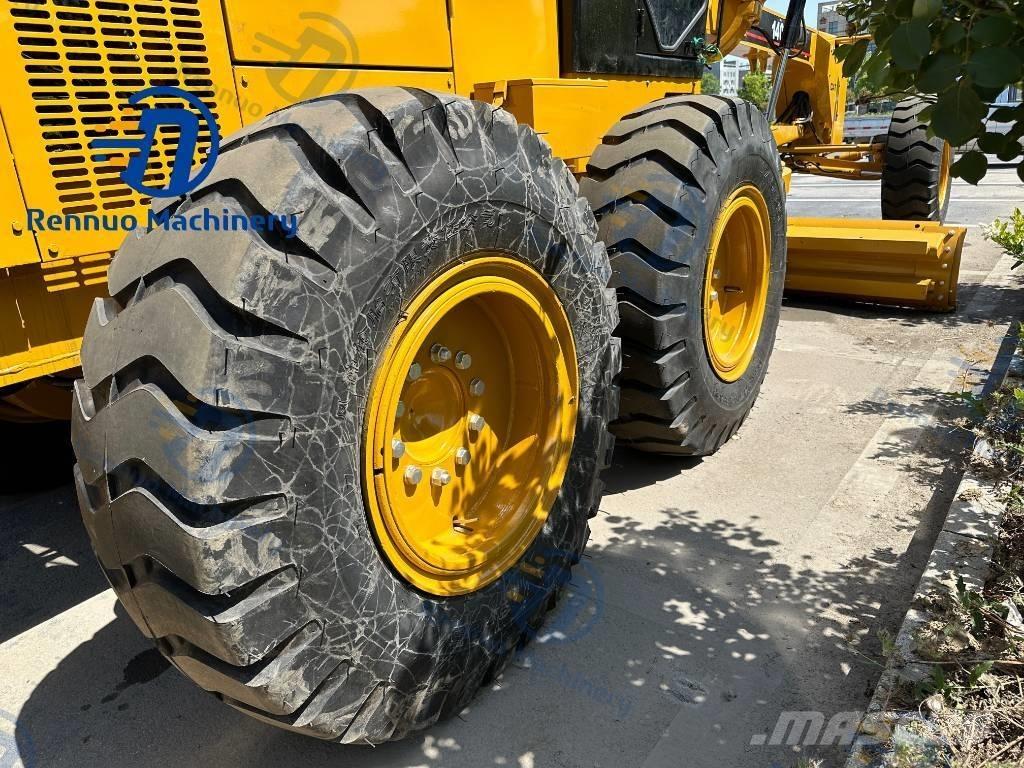 CAT 140H Väghyvlar