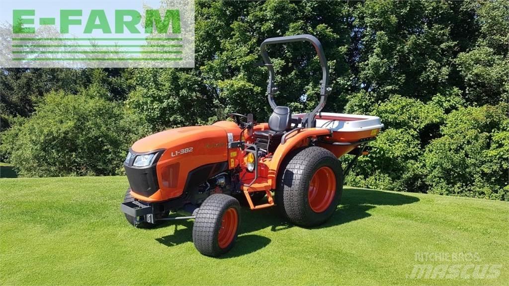 Kubota l1-382 turf Traktorer