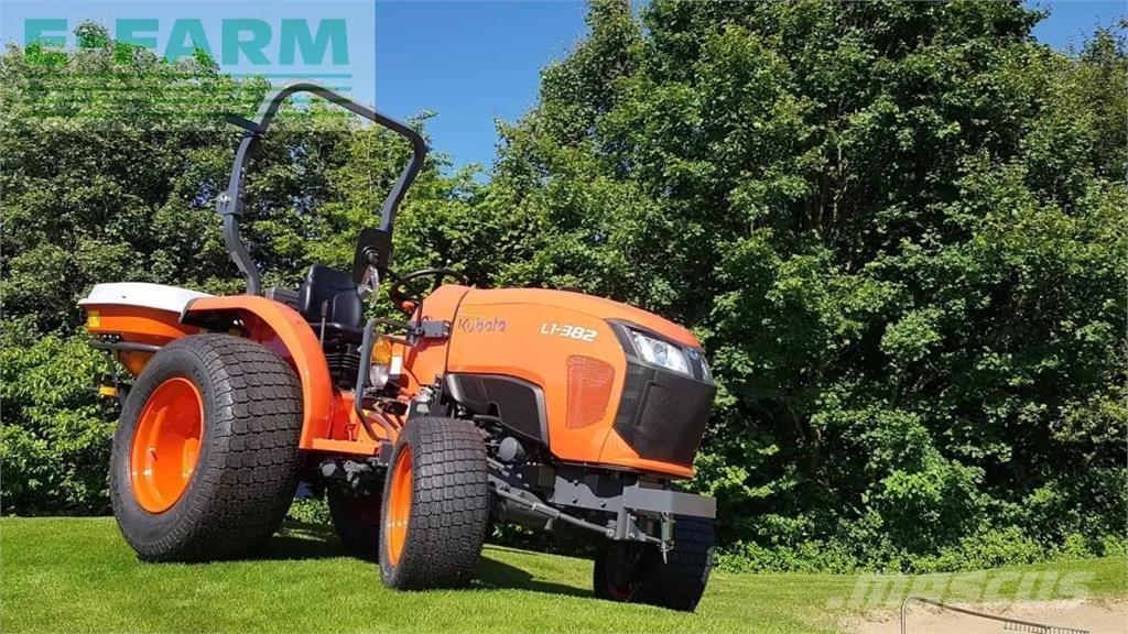 Kubota l1-382 turf Traktorer