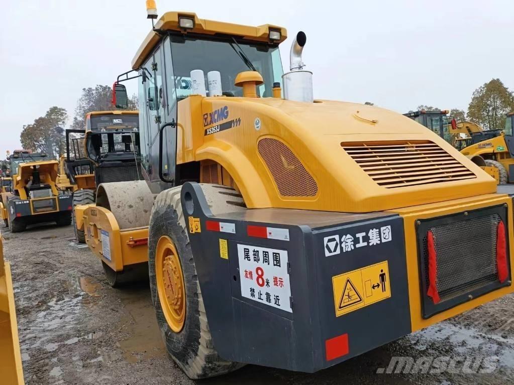 XCMG XC263J Envalsvältar
