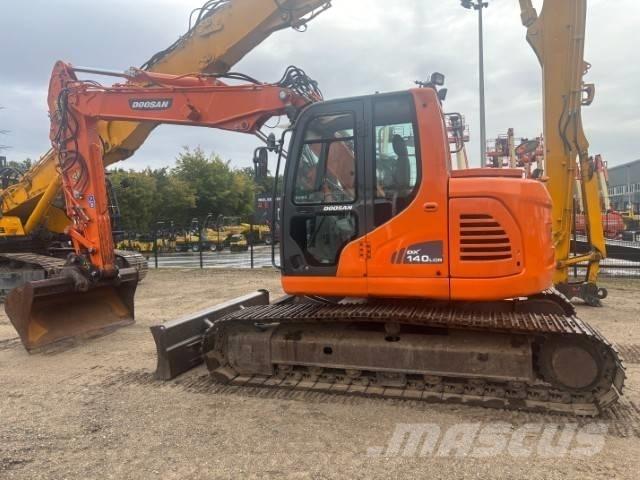 Doosan DX 140 LCR-3 Bandgrävare