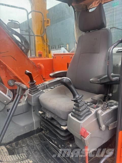 Doosan DX 140 LCR-3 Bandgrävare