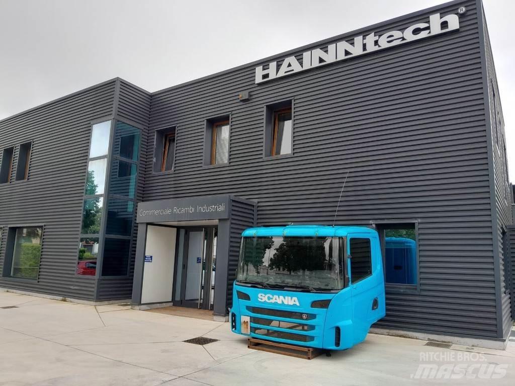 Scania CG16 Hytter och interiör