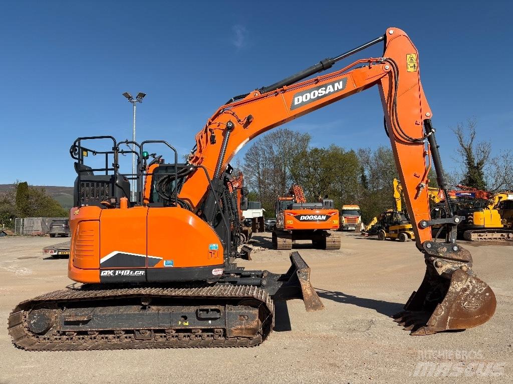 Doosan DX140LCR-7 Bandgrävare