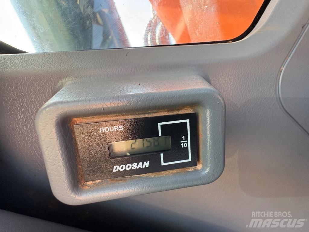 Doosan DX140LCR-7 Bandgrävare