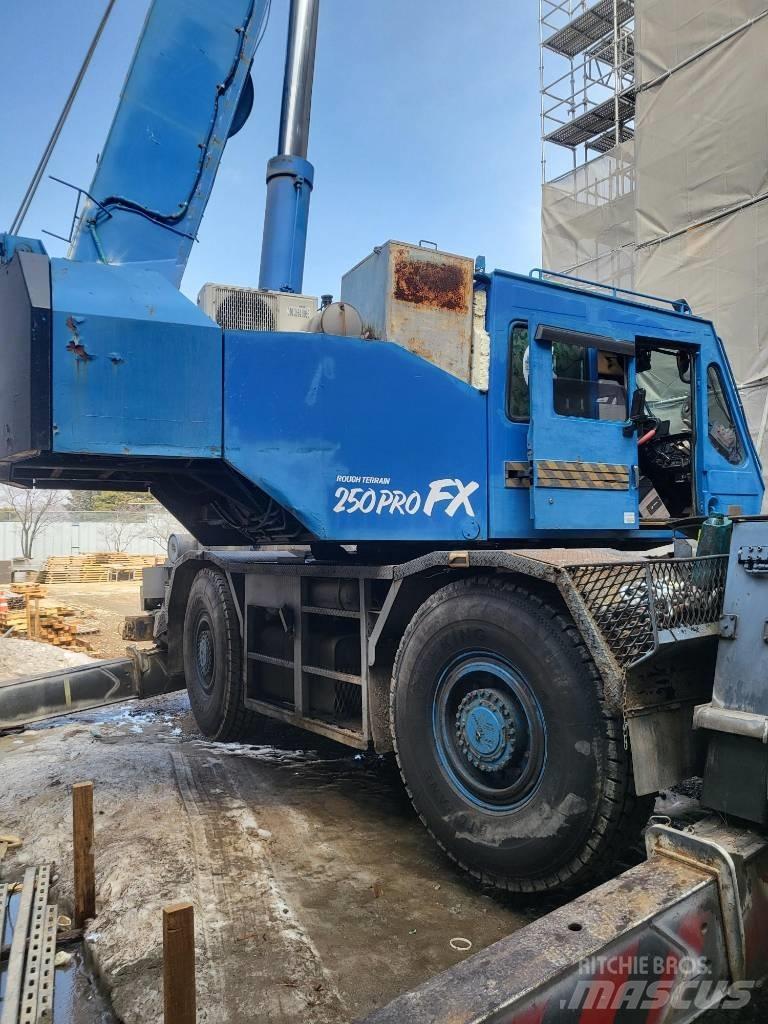 Tadano TR 250 M-5 Terrängkranar (Grov terräng)