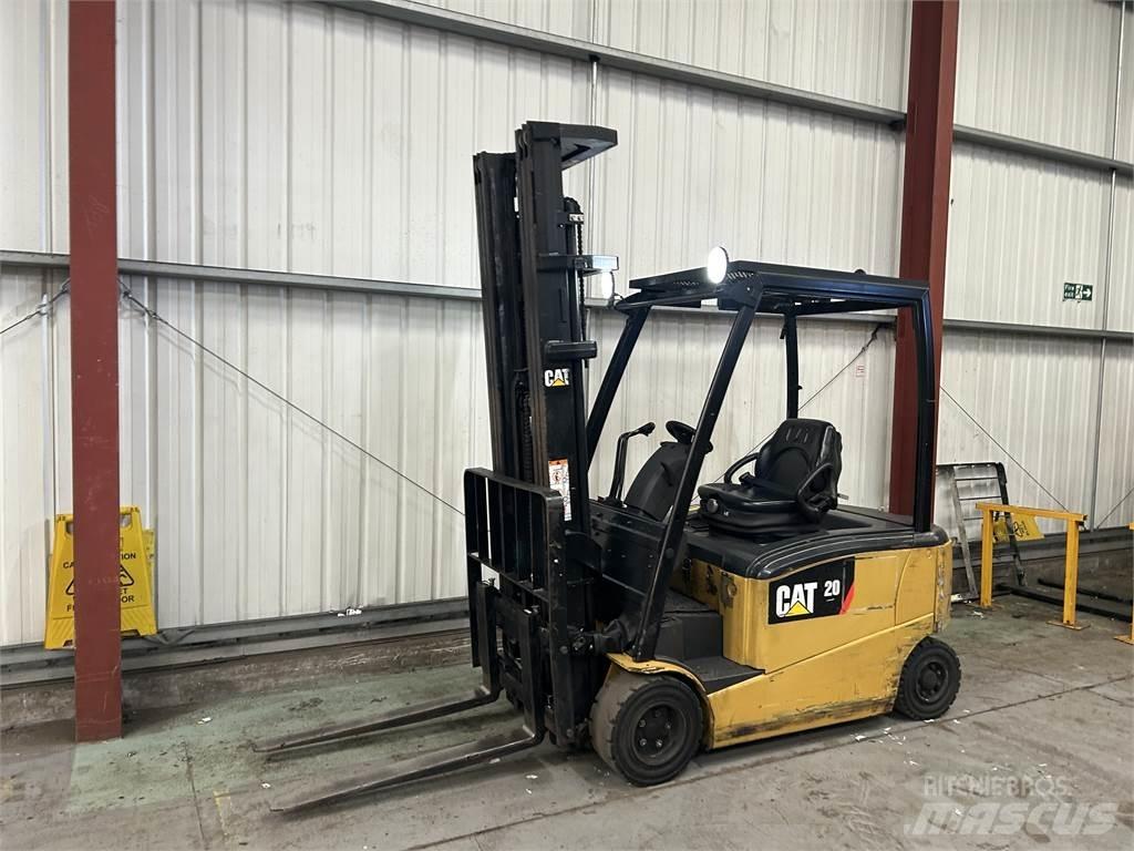 CAT EP20PN Elmotviktstruckar