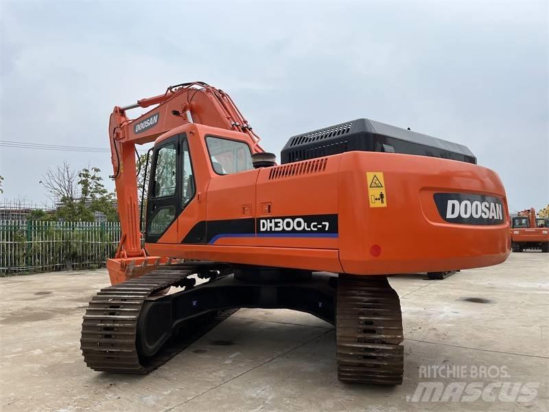 Doosan 300 Bandgrävare