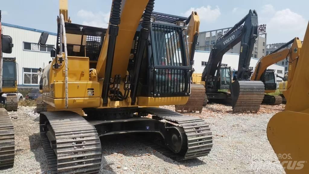 CAT 320 Bandgrävare