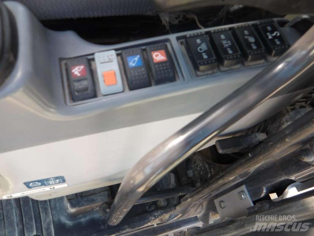 Hitachi ZX 250 LC-6 Bandgrävare
