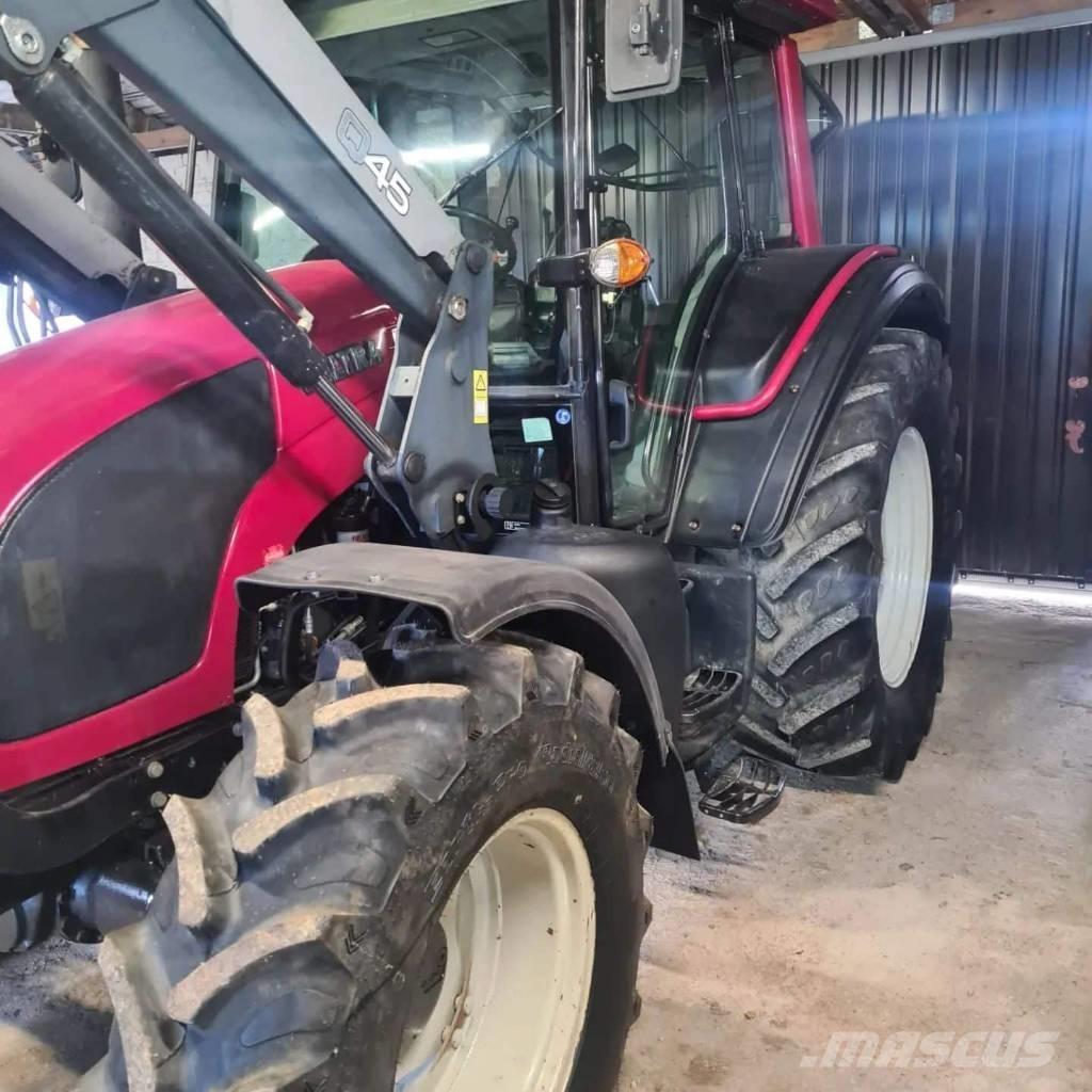 Valtra T 174 Traktorer