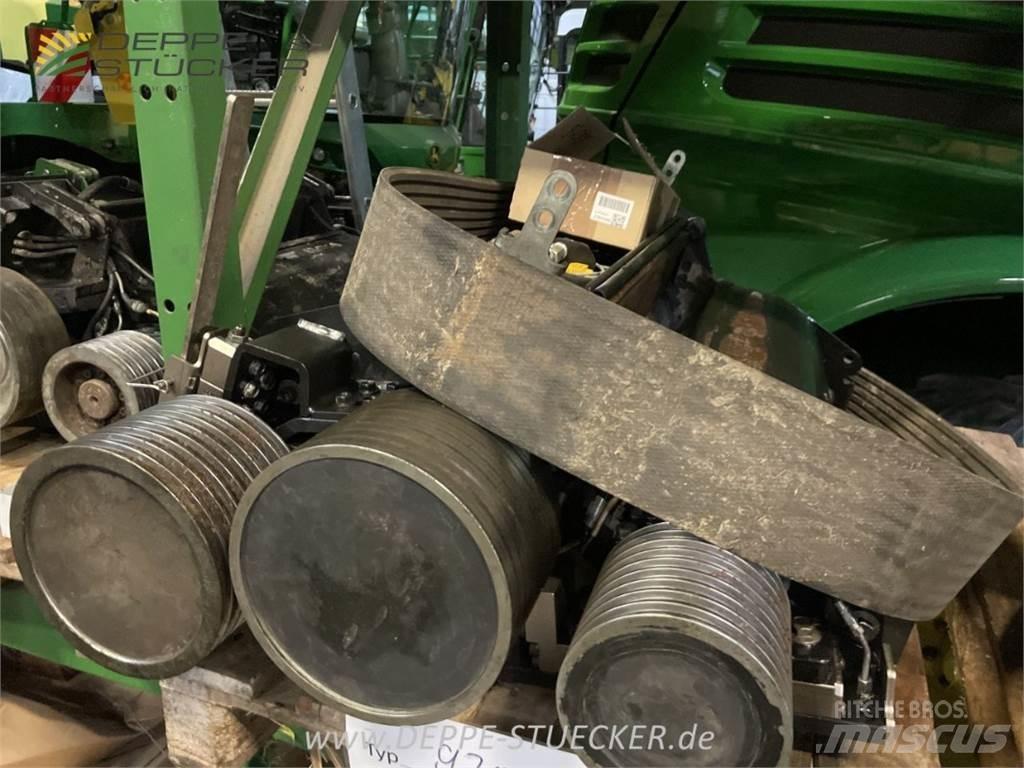John Deere 9700i Fälthackar