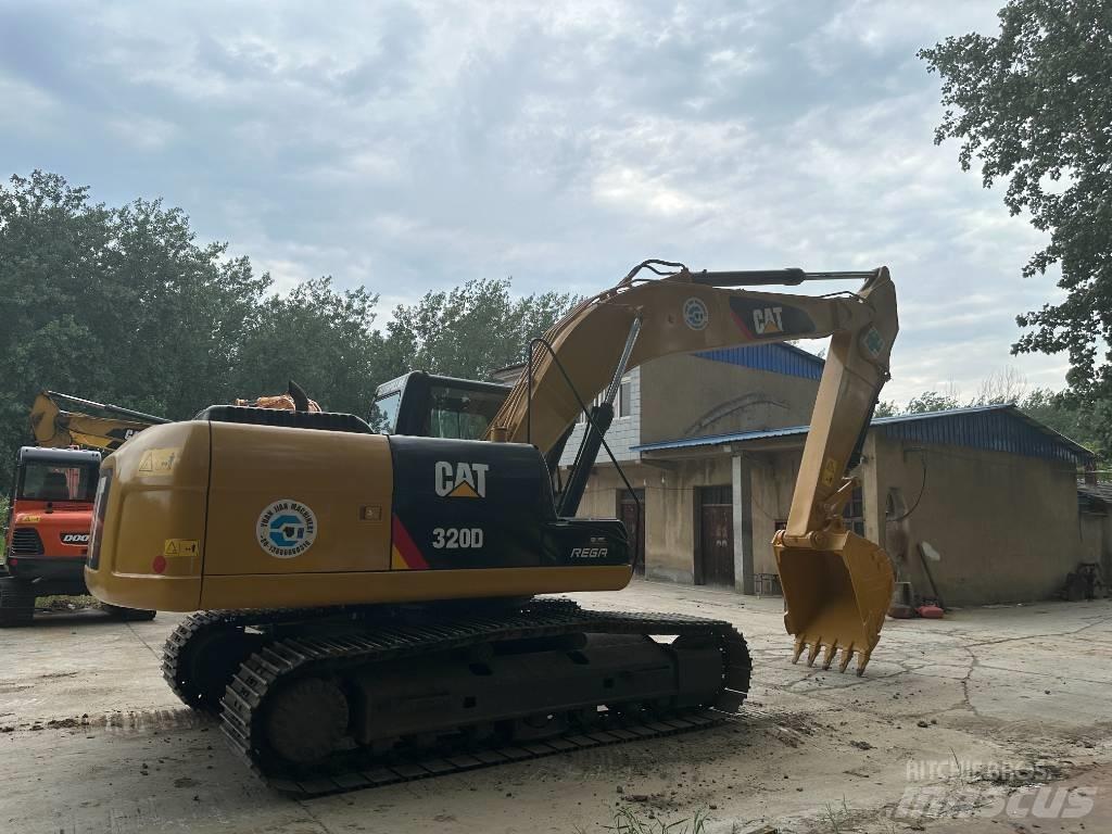 CAT 320D Bandgrävare