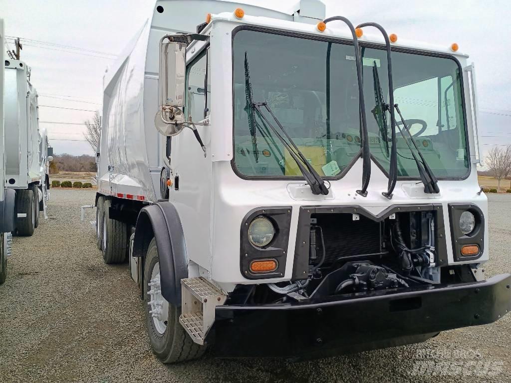 Mack MRU613 Sopbilar