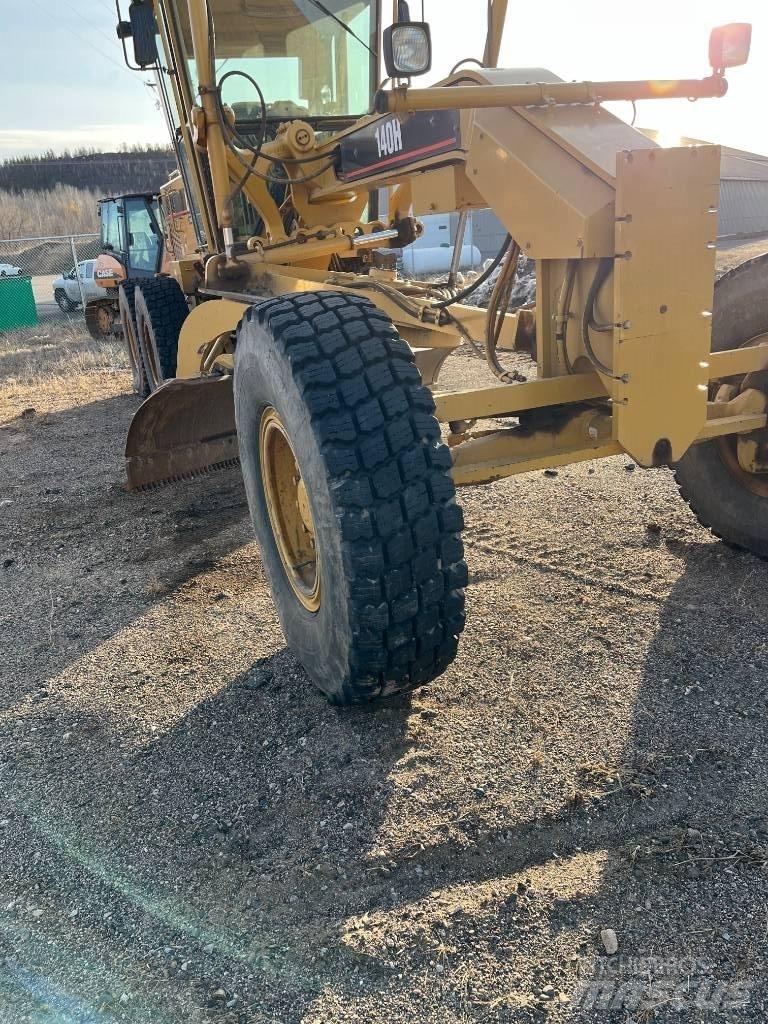 CAT 140 H Väghyvlar