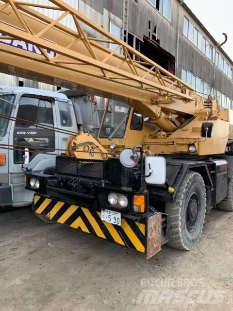 Tadano TR200M-2 Terrängkranar (Grov terräng)