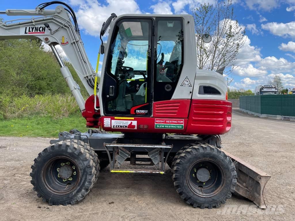 Takeuchi TB 295 W Hjulgrävare