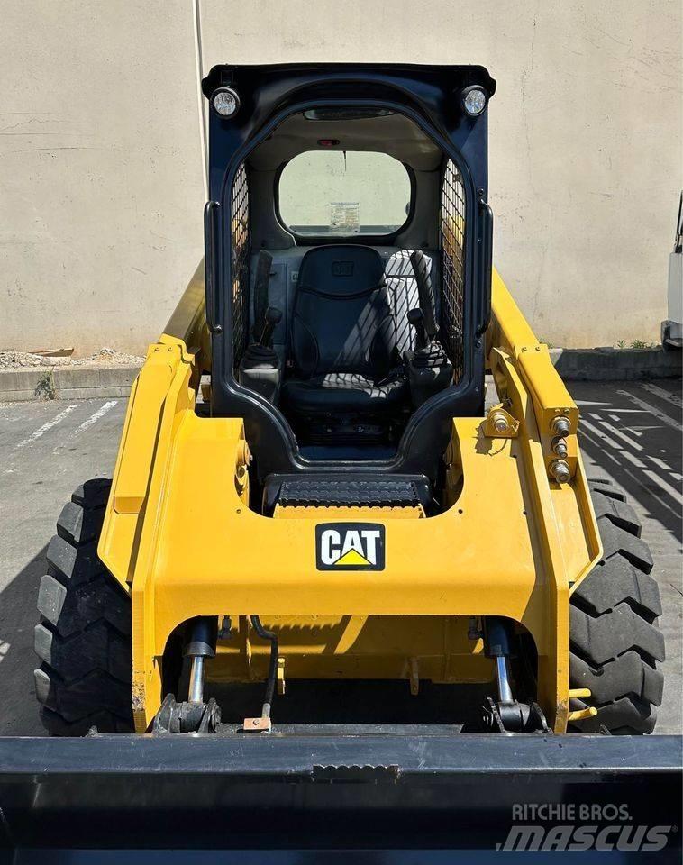 CAT 246 D Kompaktlastare