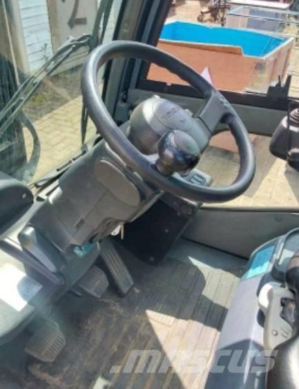 Toyota 02-8 FDF 30 Dieselmotviktstruckar