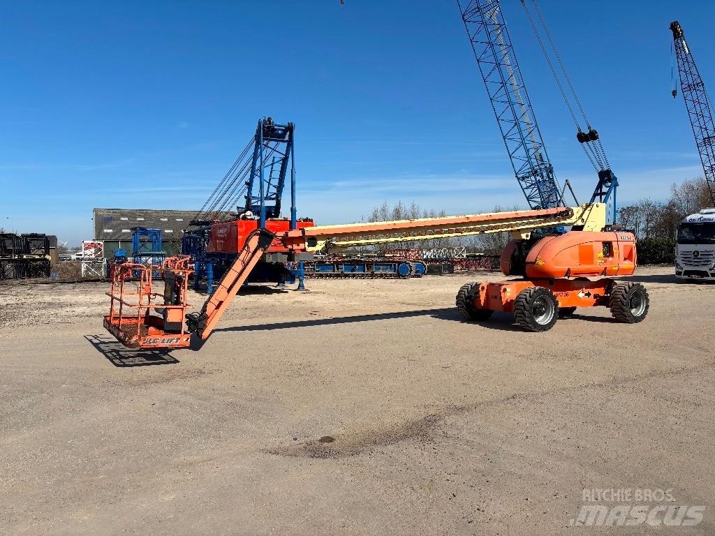 JLG 860 SJ Teleskop bomliftar