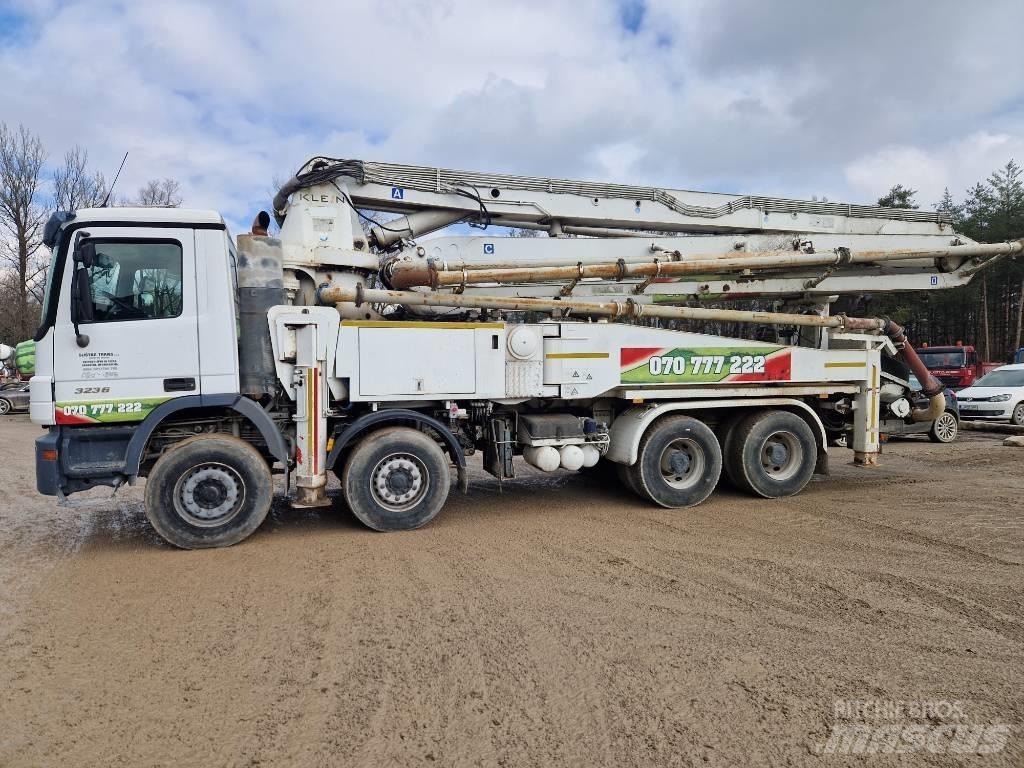Mercedes-Benz 3236 Lastbilar med betongpump