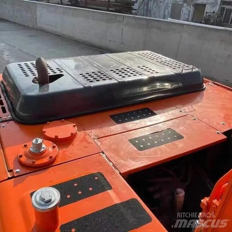 Hitachi ZX 200 Bandgrävare