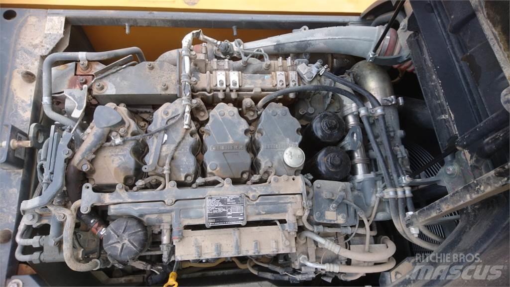 Liebherr R924LC Bandgrävare