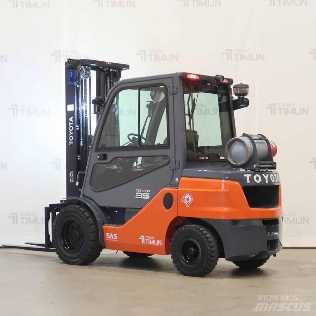 Toyota 02-8FGJF35 Gasolmotviktstruckar