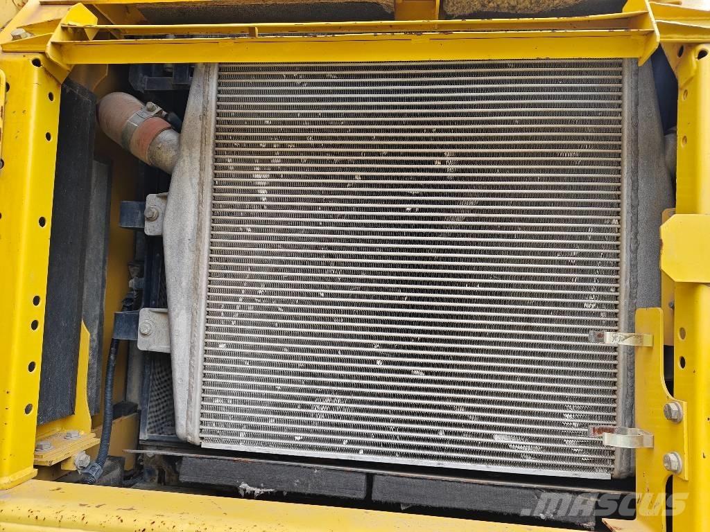 Komatsu PC 450-8 Bandgrävare