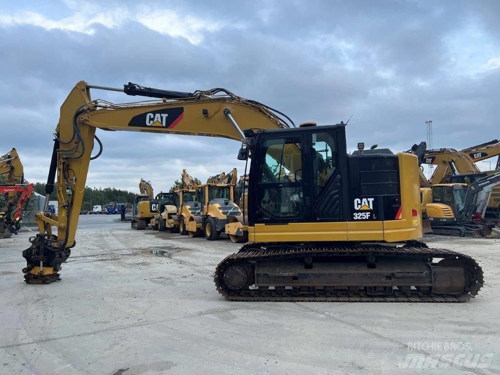 CAT 325FL CR Bandgrävare