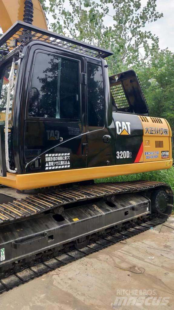 CAT 320D2 Bandgrävare
