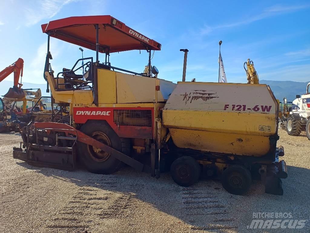 Dynapac F 121-6W Asfaltsläggningsmaskiner